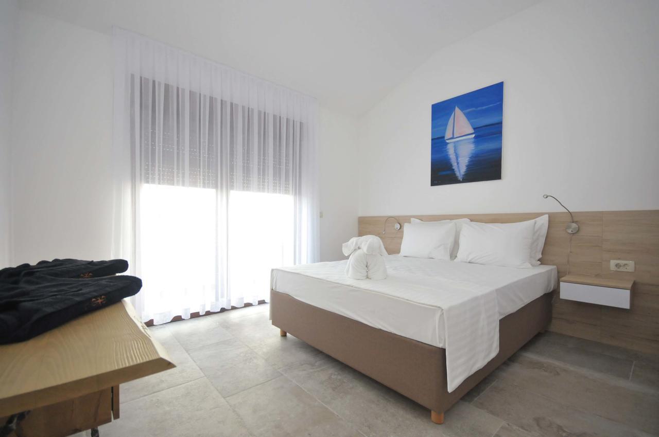 Corso Levante Luxury Suites Petrovazzo Esterno foto