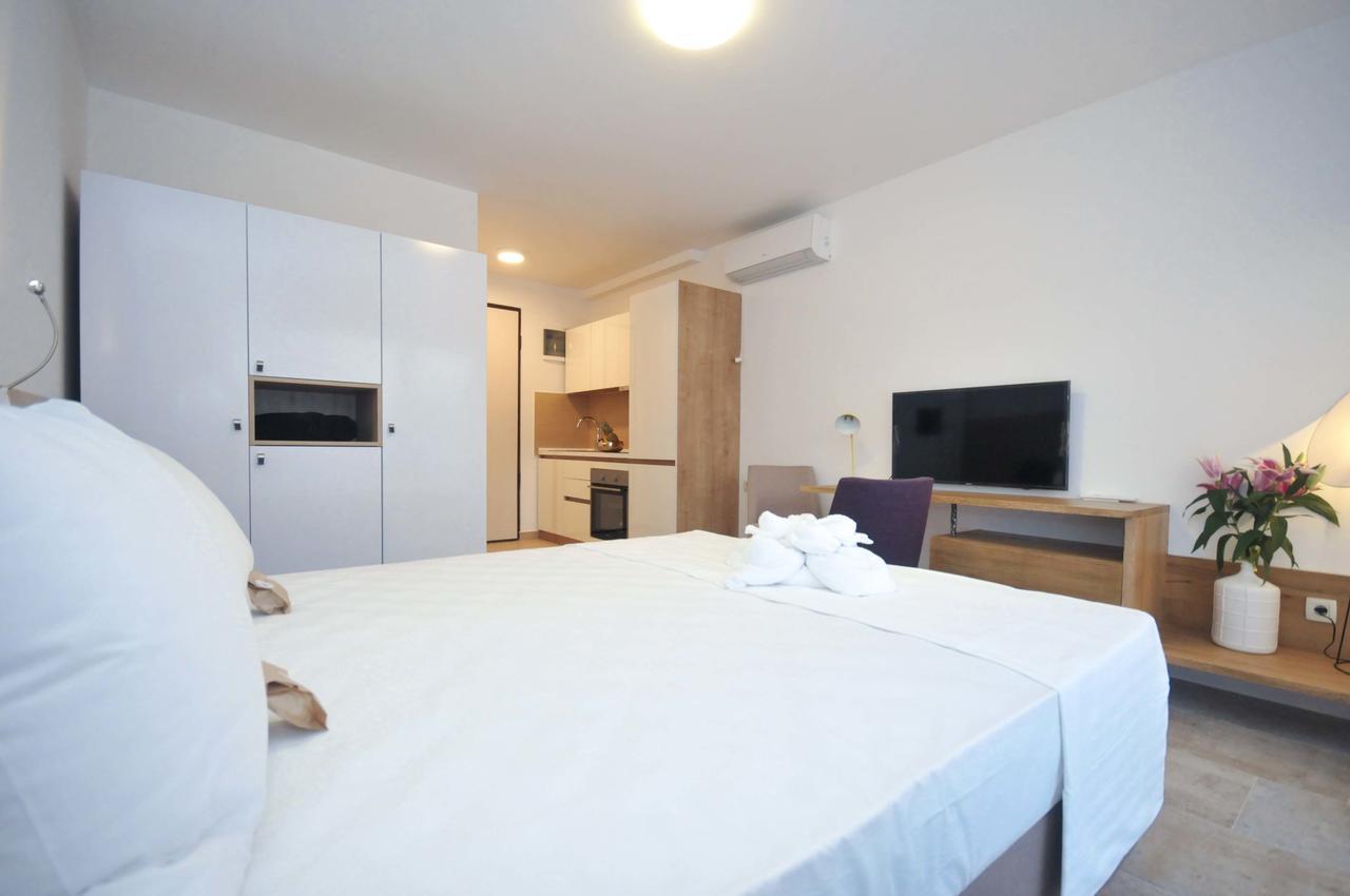 Corso Levante Luxury Suites Petrovazzo Esterno foto